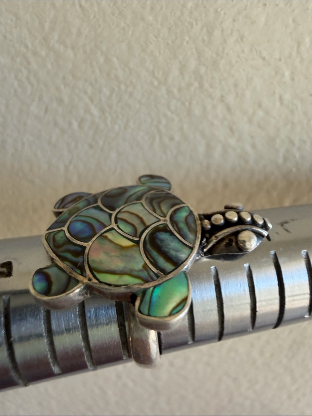 .925 sterling silver Abalone Turtle Statement Ring - Iridescent Green